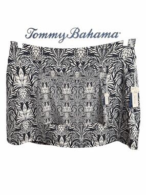 NWT Women’s Tommy Bahama Everyday Active Pineapple Print Golf Skort. Size XL